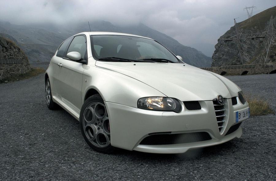  Alfa Romeo 147 GTA 2002 года  (фото 13 из 70)